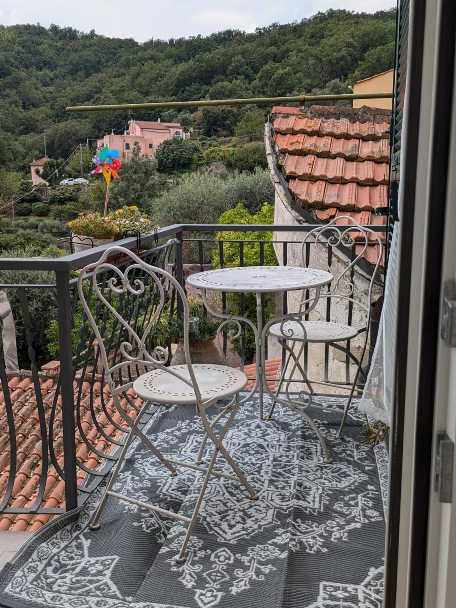 Casa Viola Bed And Breakfast Dimora Di Campagna Calice Ligure Dış mekan fotoğraf